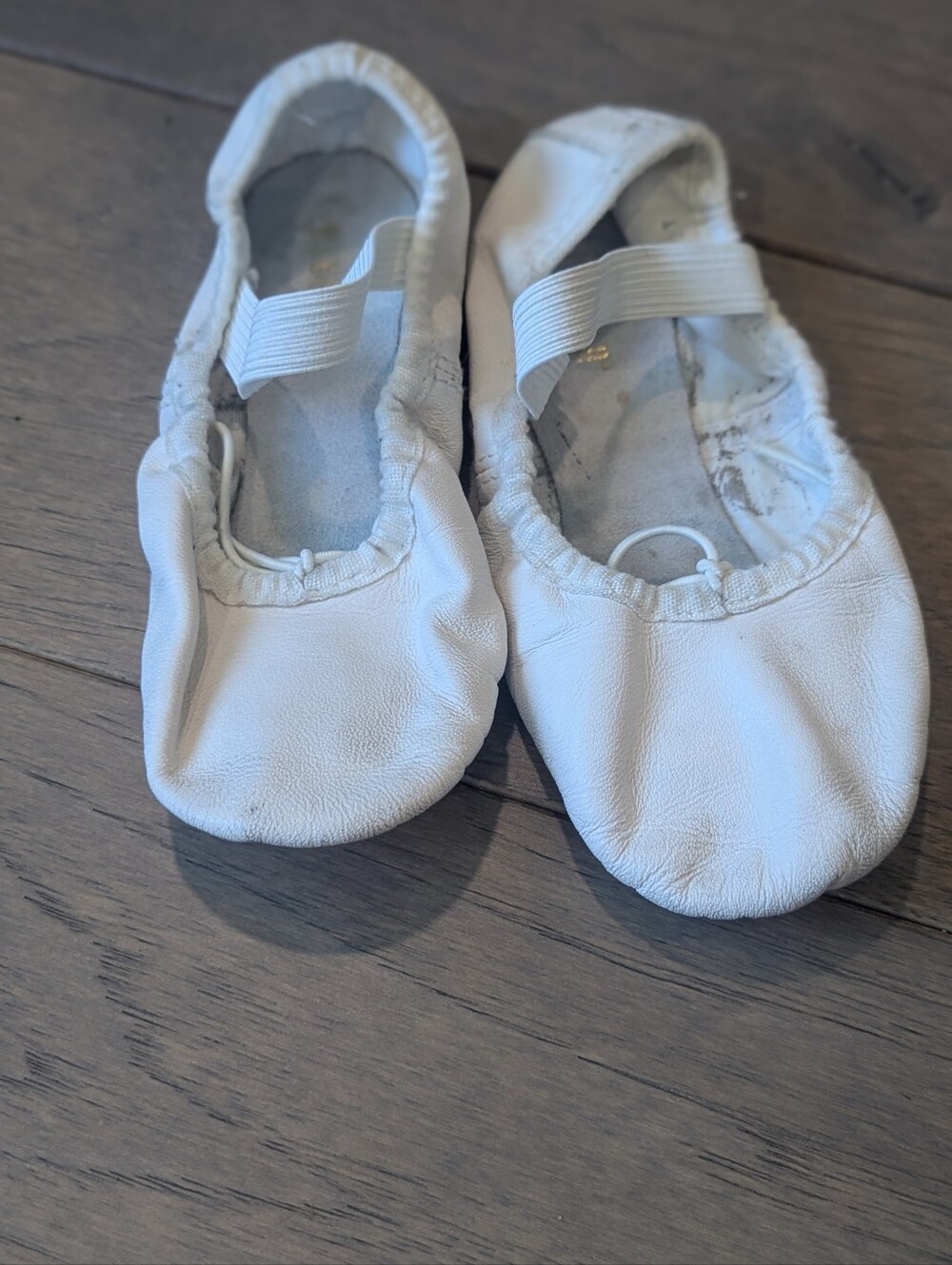 White Leather Ballet Flats with Elastic Strap, Kids Size 10